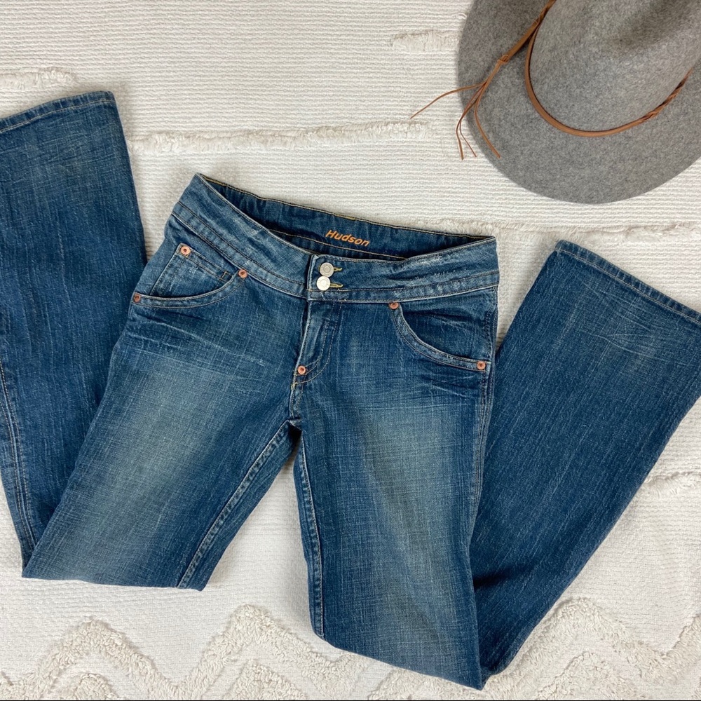•Hudson• Signature Mid-rise boot cut Jeans